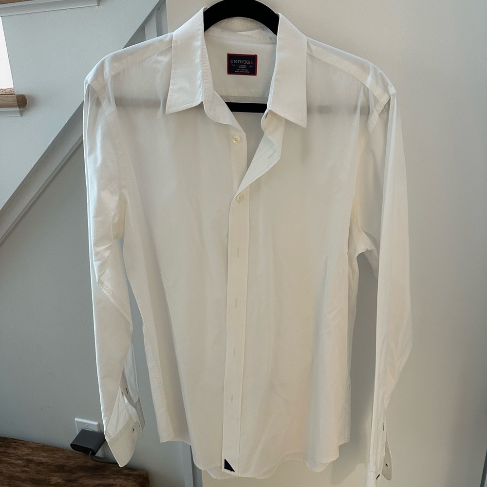 Untuckit large slimfit cotton button down